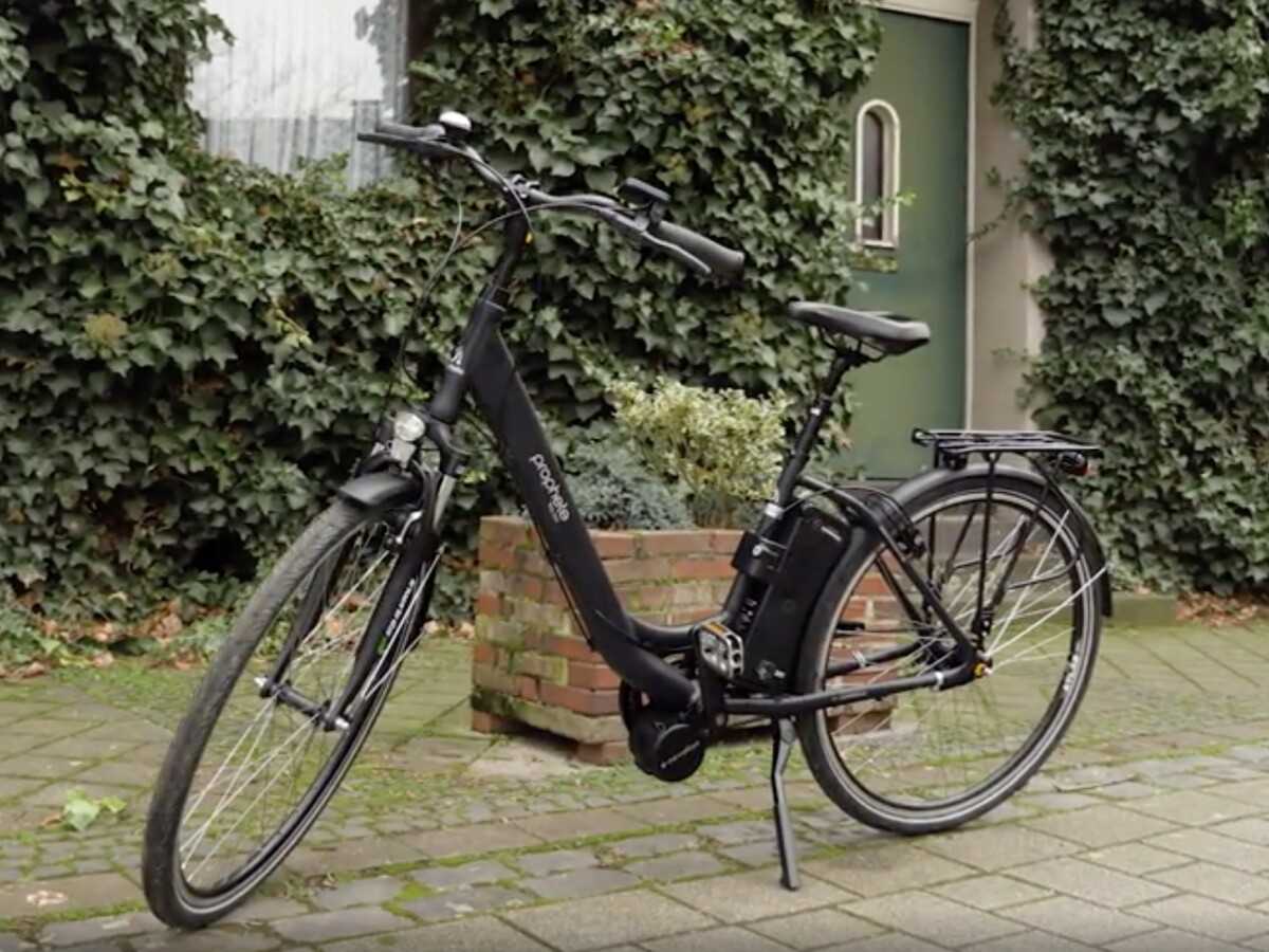 Biegaj na e-rowerach w Aldi: tylko 999 euro za ten elegancki aluminiowy rower miejski